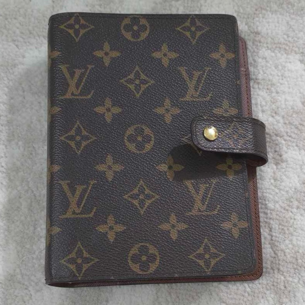 Louis Vuitton Agenda MM